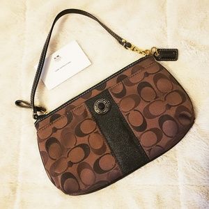 Coach Signature Wristlet | NWOT